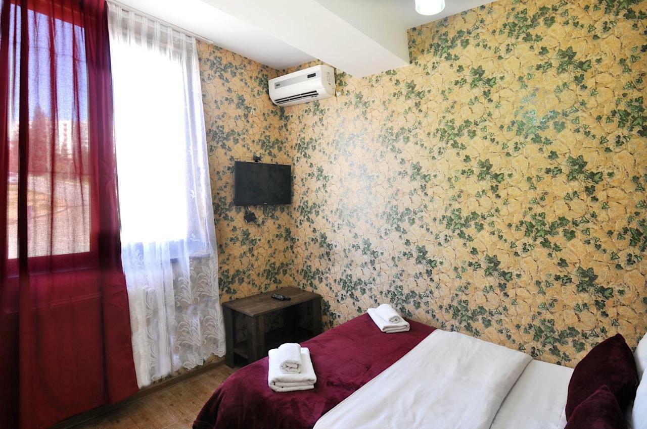 Hotel Kavela ティビリシ エクステリア 写真